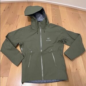 Arc’teryx Gore Tex Jacket - Dark Green